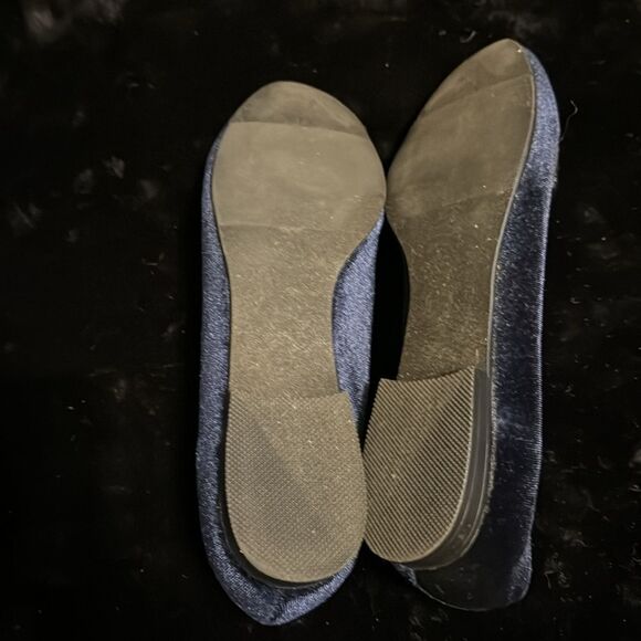 Madden Girl Carmella Velvet Loafers - Picture 7 of 9